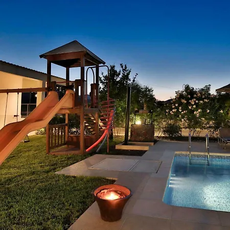 Villa Euphoria *